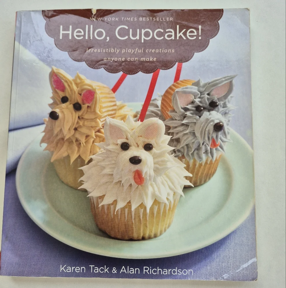 Book. Create Fun Cupcakes